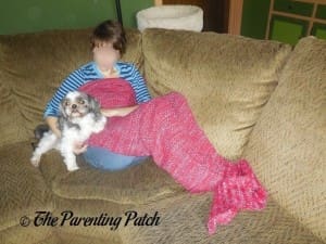 Heather Using the GearBest Mermaid Tail Blanket 3