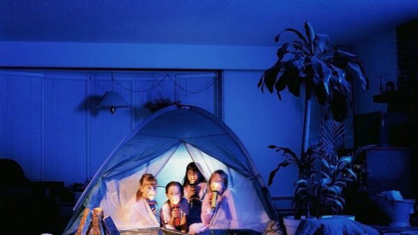 11 Reasons For Sleepovers According To Experts And Parents