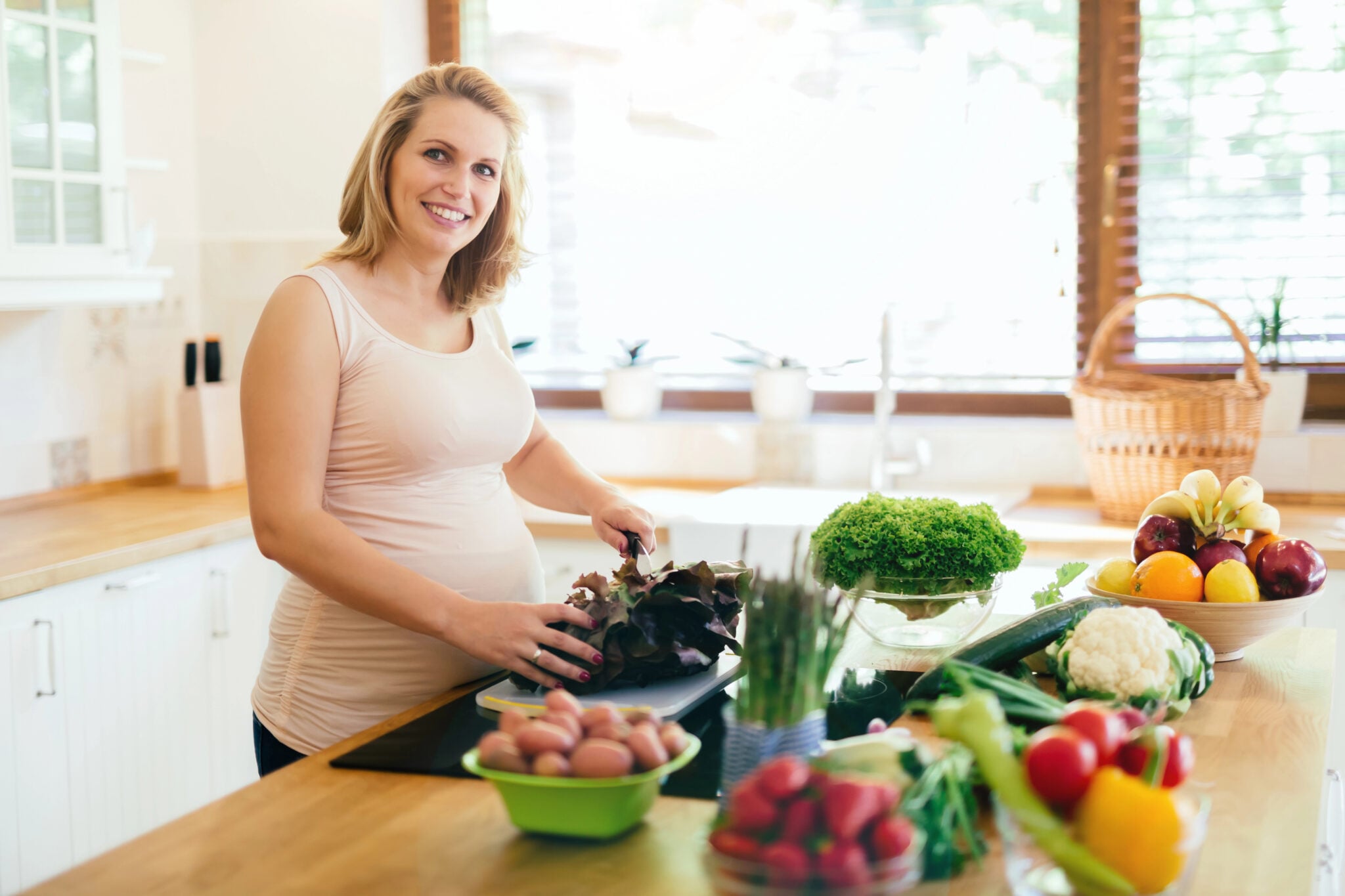 Can You Eat Poke While Pregnant? Safe Bowl Guide
