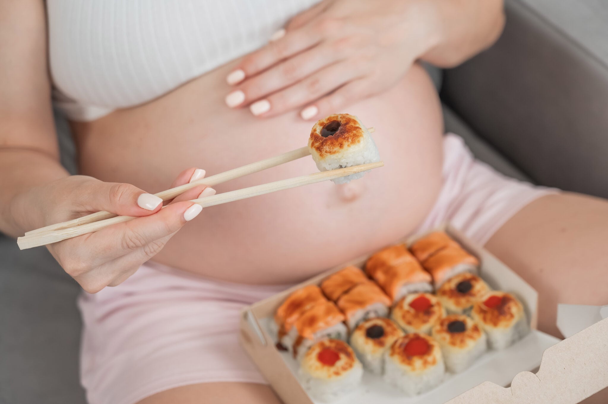 Is It Safe for Pregnant Women to Eat Sushi? Tips & 7 alternatives