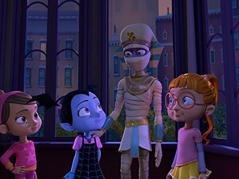 Vampirina – Season 1 - Episode 4 – Portrait of a Vampire
