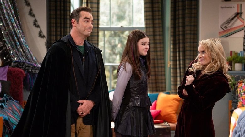 Vampirina: Teenage Vampire – Season 1 - Episode 4 – First Parents Day