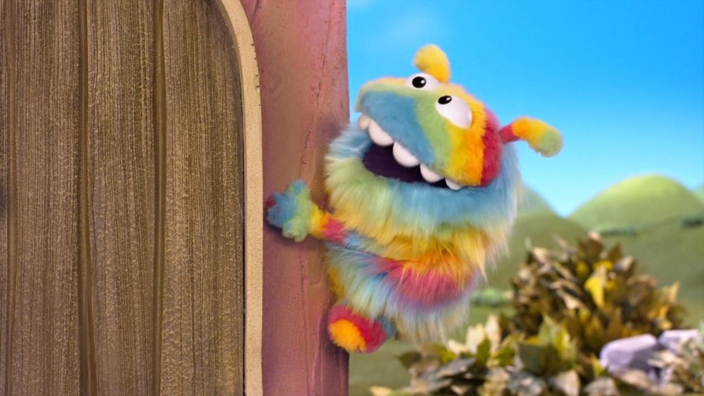 Donkey Hodie - Episode 305 -Duck Ducks Broken Bookcase