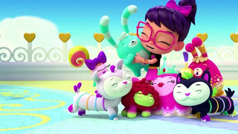 Abby Hatcher, Fuzzly Catcher - Backdrop