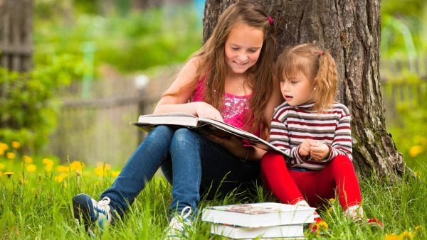 Will “Bribing” Kids To Read Backfire? One Mom’s Controversial Trick Raises Questions