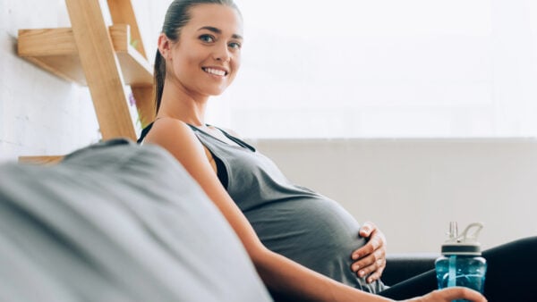 Experts Explain Pregnancy Glow And Where It Goes After Birth