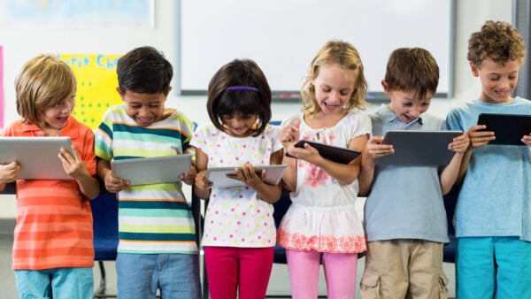 One Of The Biggest School Districts In The U.S. Just Slashed Screen Time