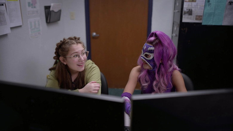 Ultra Violet & Black Scorpion – Season 1 - Episode 6 – ¡Chisme! ¡Chisme! Read all about it!