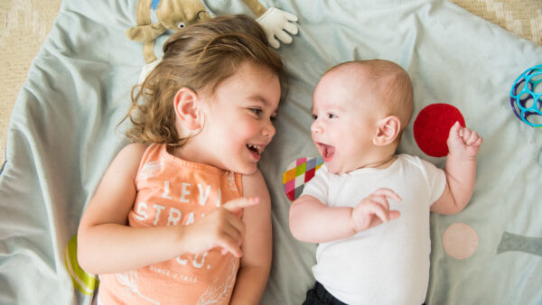 Why One Mom Makes Her Big Kids Play With Their Little Sister, And Why Experts Say She’s Right