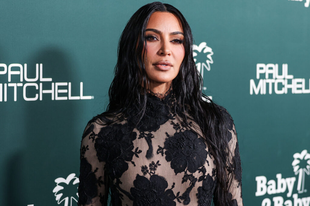 Kim Kardashian wearing Balenciaga FW23 RTW arrives at the 2023 Baby2Baby Gala Presented By Paul Mitchell held at the Pacific Design Center on November 11, 2023 in West Hollywood, Los Angeles, California, United States.