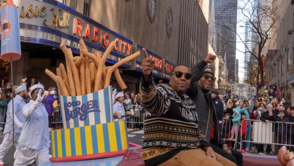 Kenan Thompson Is ‘Captain Uber’ And Fully Embracing Girl Dad Life