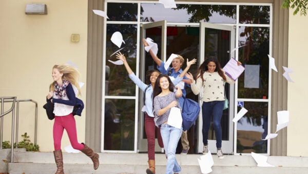 School’s Out! How Parents Can Help Kids With The End-Of-School Transition