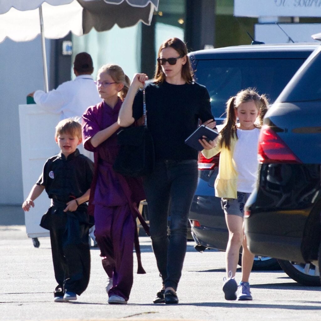 Jennifer Garner and her kids in 2018