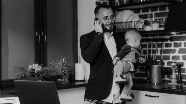 How Working Parents Can Spend More Time With Their Kids Without Burning Out