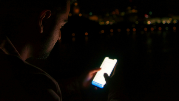 How Late-Night Phone Use Is Stealing Teenagers’ Sleep — and What Parents Can Do