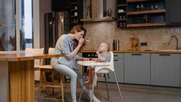 6 Things To Check Before Buying a High Chair for Your Baby